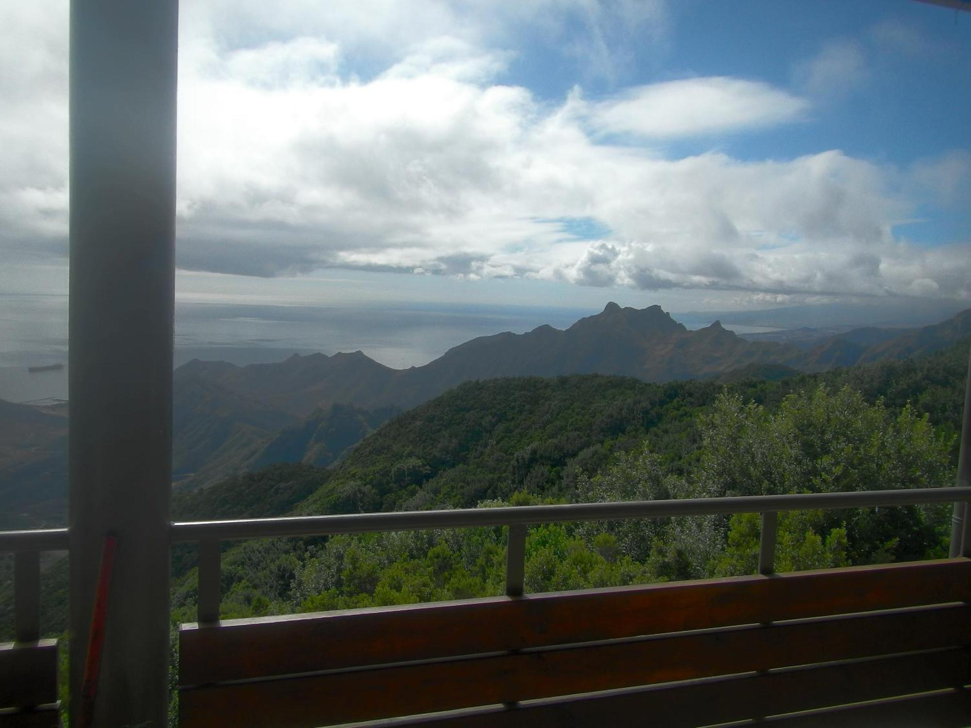 Montes De Anaga Alberg *